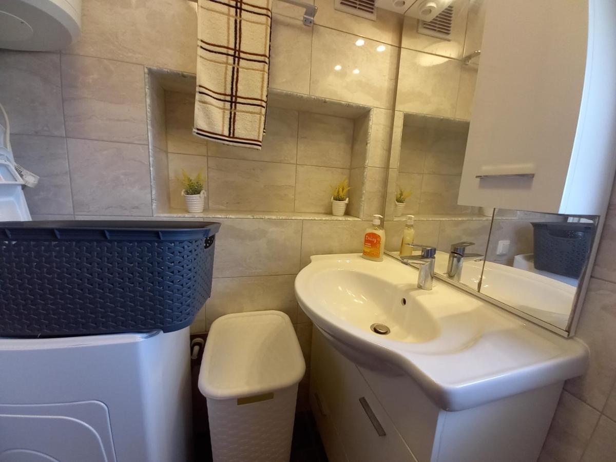 Apartment & Studio Vrdoljak Sveti Anton  Esterno foto